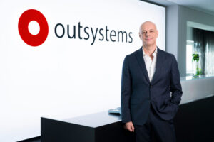 OutSystems Recognised as a three-time Gartner® Peer Insights™ Customers’ Choice for Enterprise Low-Code Platforms