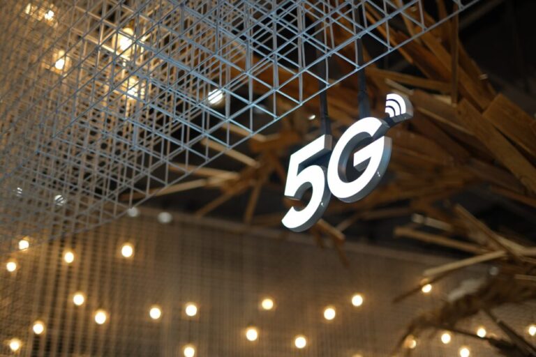 An introduction to 5G spectrum, service grades and the route to Industry 4.0