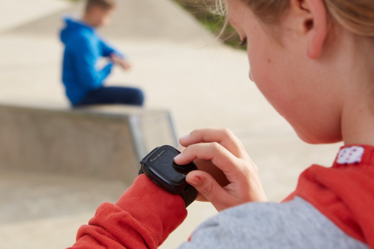 Children’s anti-smartphone innovators announce EE partnership