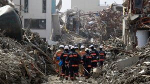 Rescue-team-deployed-after-an-earthquake.-1280-x-720px.-72dpi