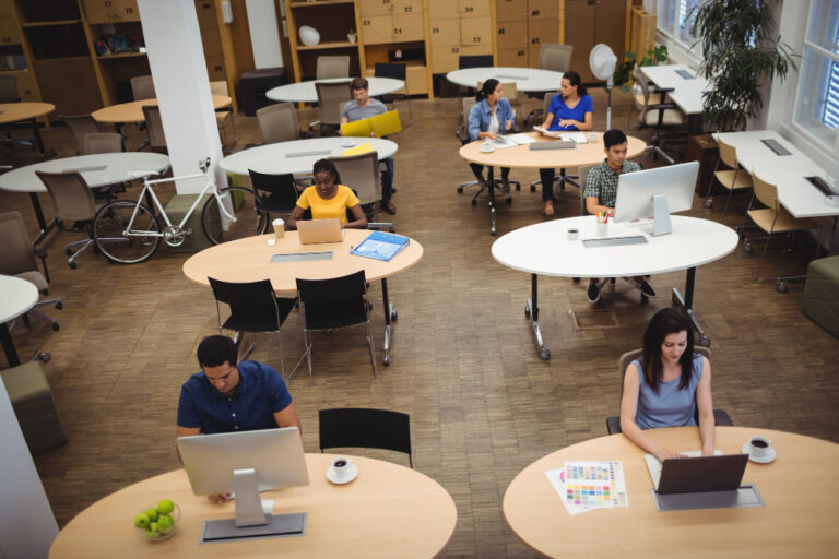 Using Coworking Spaces For Your Tech Start Up