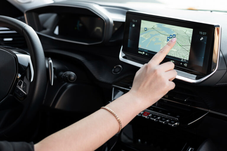 A Quarter Of British Drivers Can’t Travel Without A Sat Nav, Study Finds