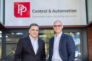 Pinaki &amp; Tony (Ext L)